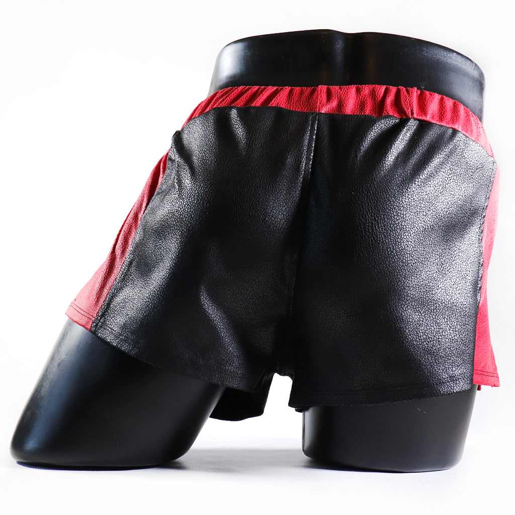 A - MINI - SHORT EN SEMI-CUIR – NOIR ET ROUGE